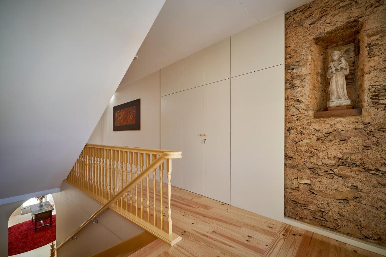 Up Estalagem Dos Padres Bed & Breakfast อัลแบร์กาเรีย-อา-แวญา ภายนอก รูปภาพ