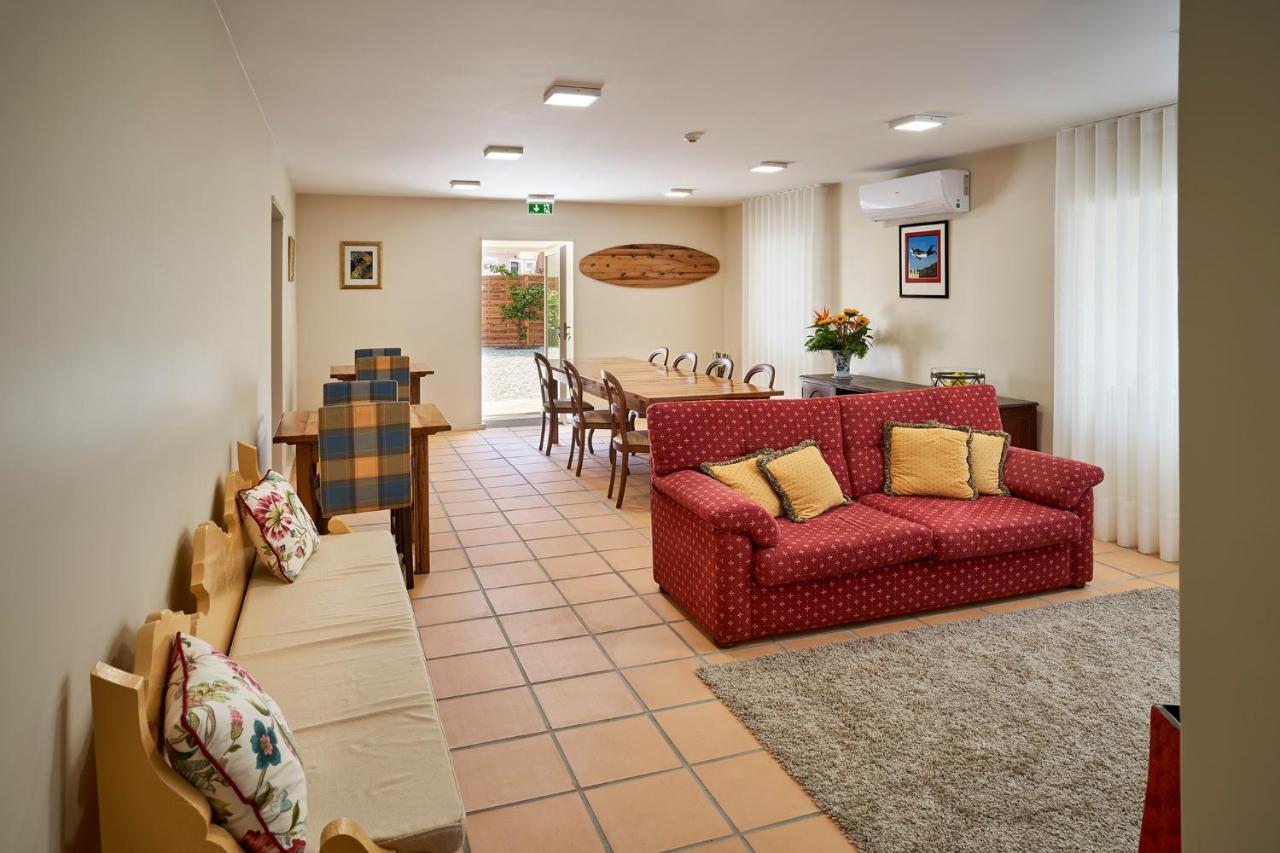 Up Estalagem Dos Padres Bed & Breakfast อัลแบร์กาเรีย-อา-แวญา ภายนอก รูปภาพ
