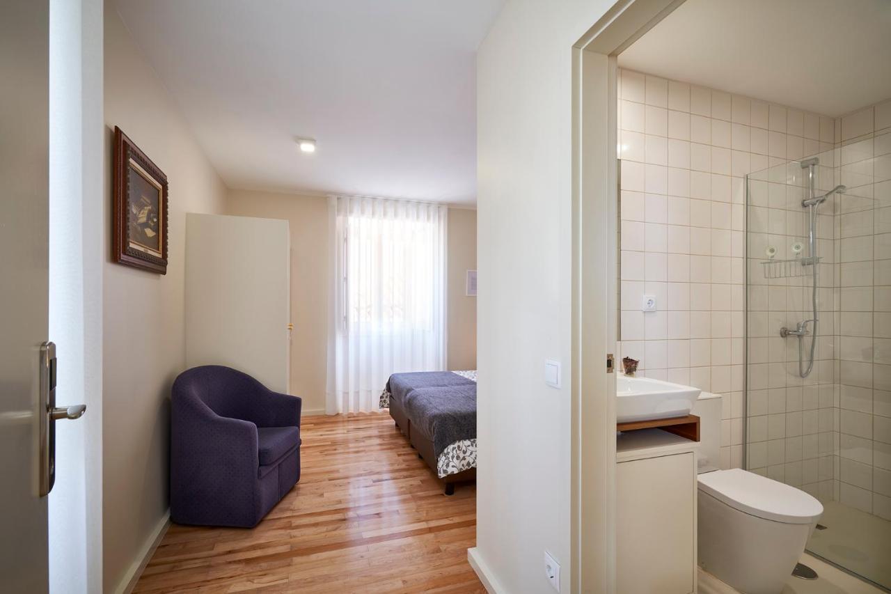 Up Estalagem Dos Padres Bed & Breakfast อัลแบร์กาเรีย-อา-แวญา ภายนอก รูปภาพ