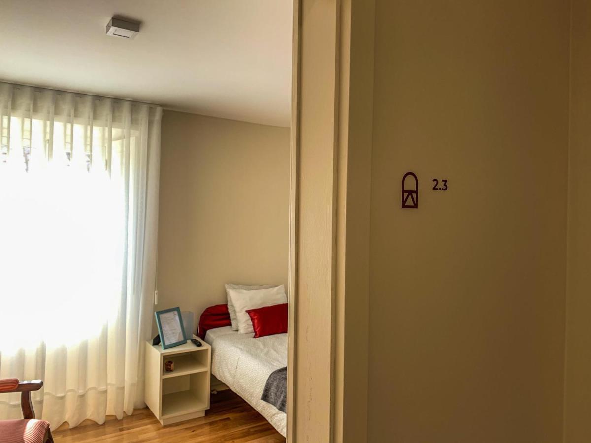 Up Estalagem Dos Padres Bed & Breakfast อัลแบร์กาเรีย-อา-แวญา ภายนอก รูปภาพ